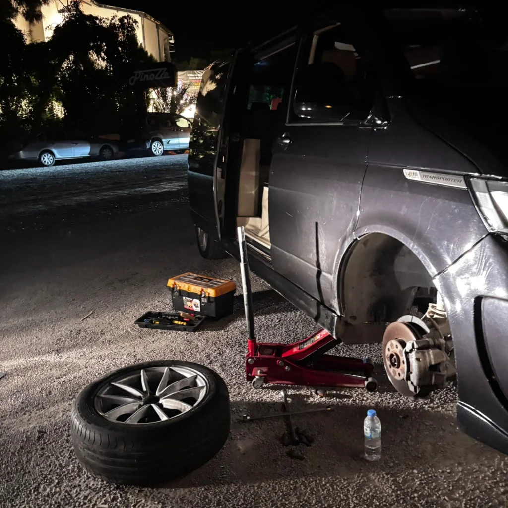 The Art of Drawing Readers In: Your attractive post title goes here